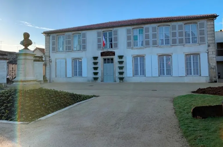 Luçon  (85400)
